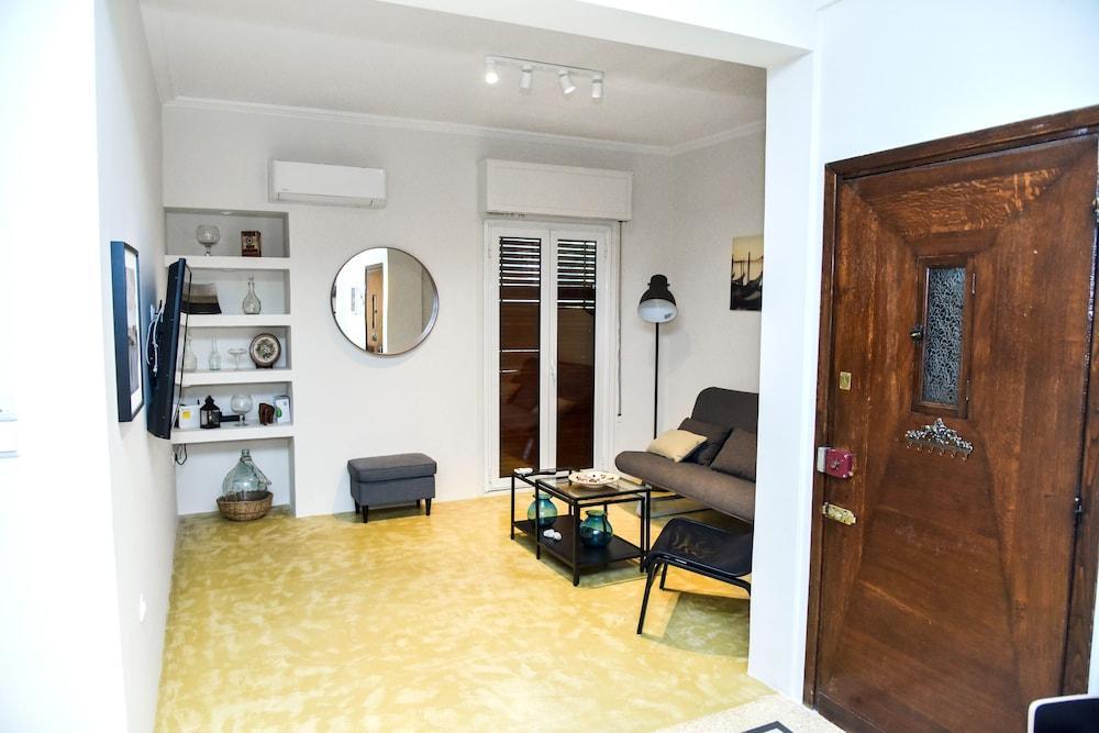 Central Apartment At Echarxia 2 Beds For 5 Pers By Mps 아테네 외부 사진